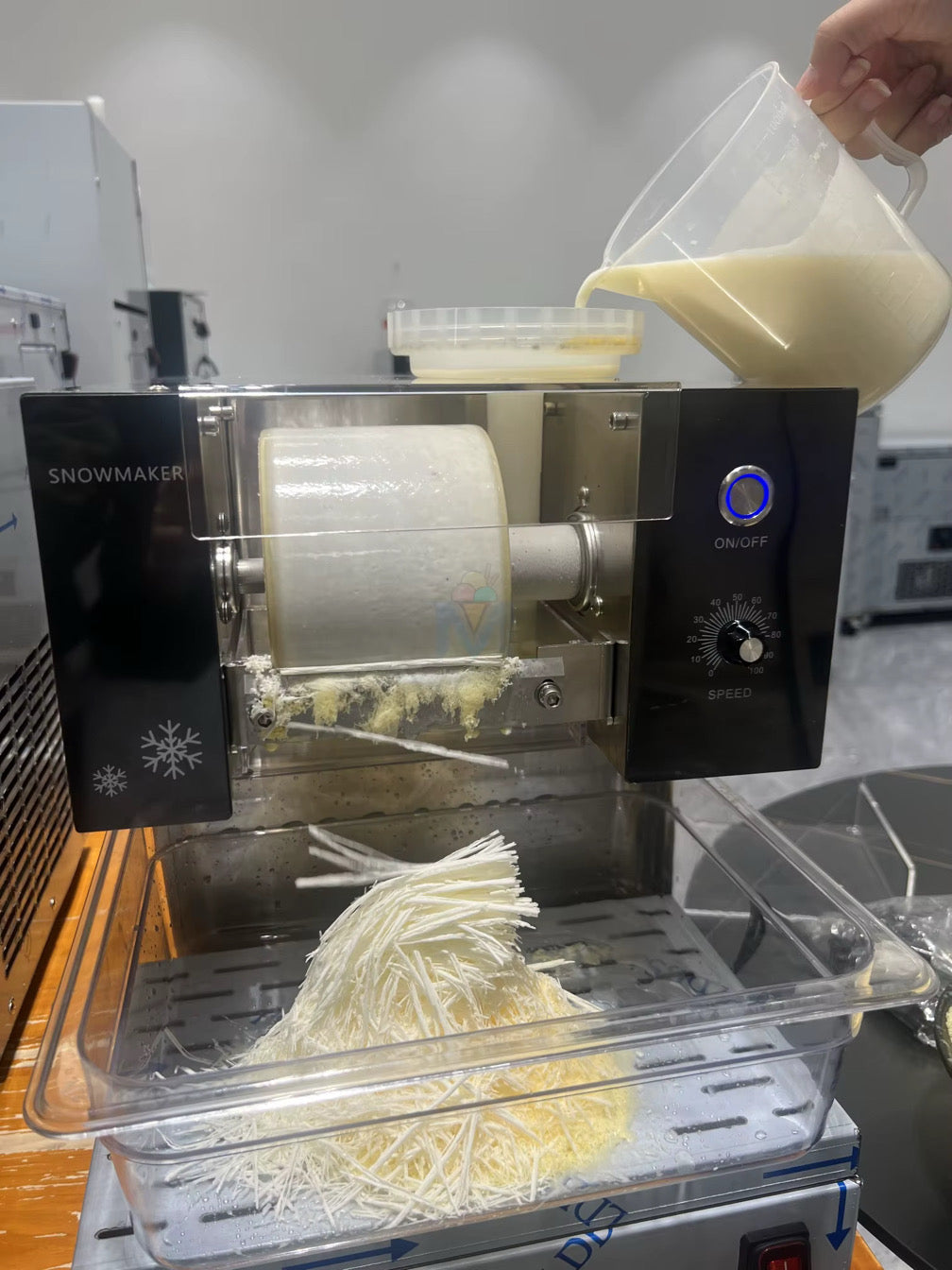 MYIS-80F Snowflake Ice Maker – Korean Style Shaved Ice Machine (80KG/Day Capacity)