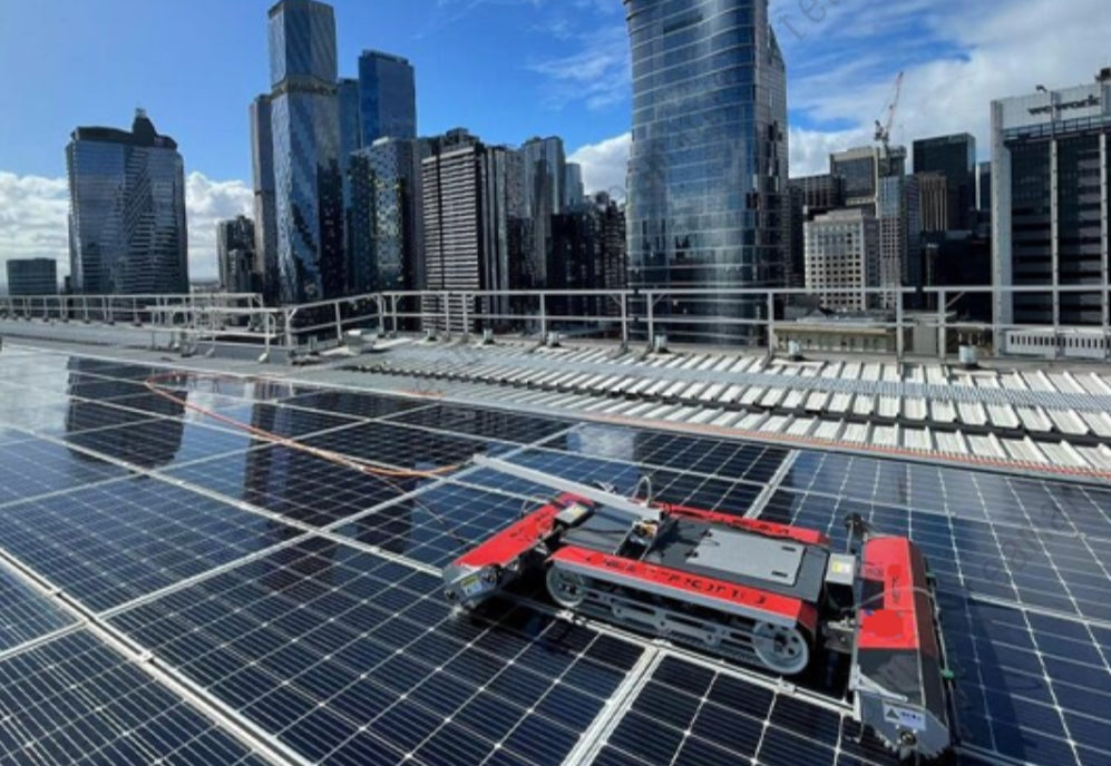 TAR01-1000S Solar Panel Cleaning Robot | Dual-Brush | Remote Controlled | Industrial Solar Farm Maintenance