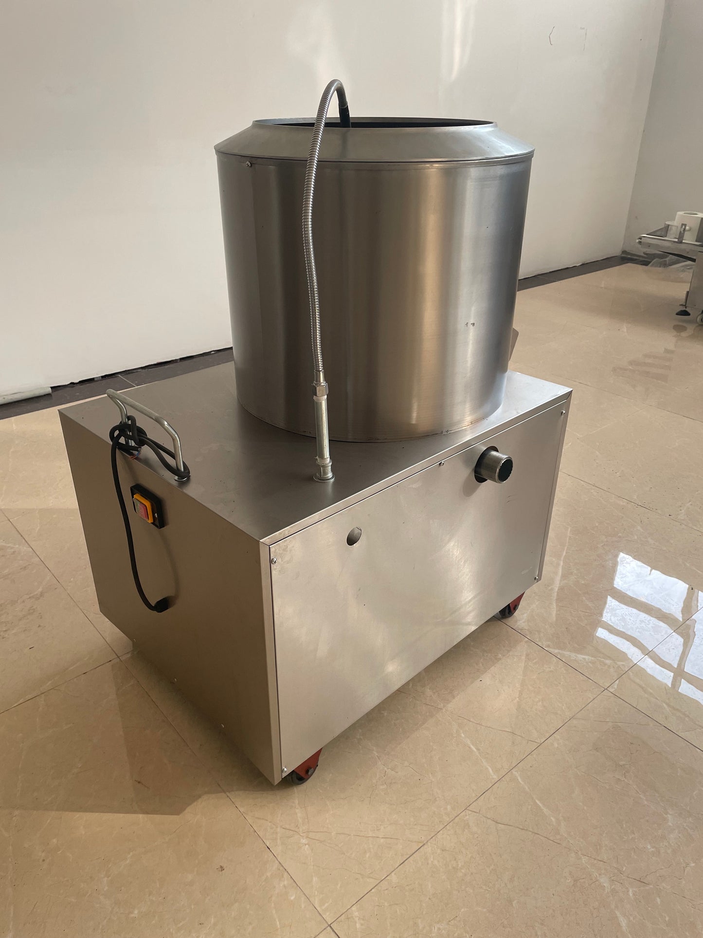TP-350 Potato Peeler | 1.1KW, 240Kg/h Capacity | Efficient & Durable Vegetable Peeler for Commercial Use