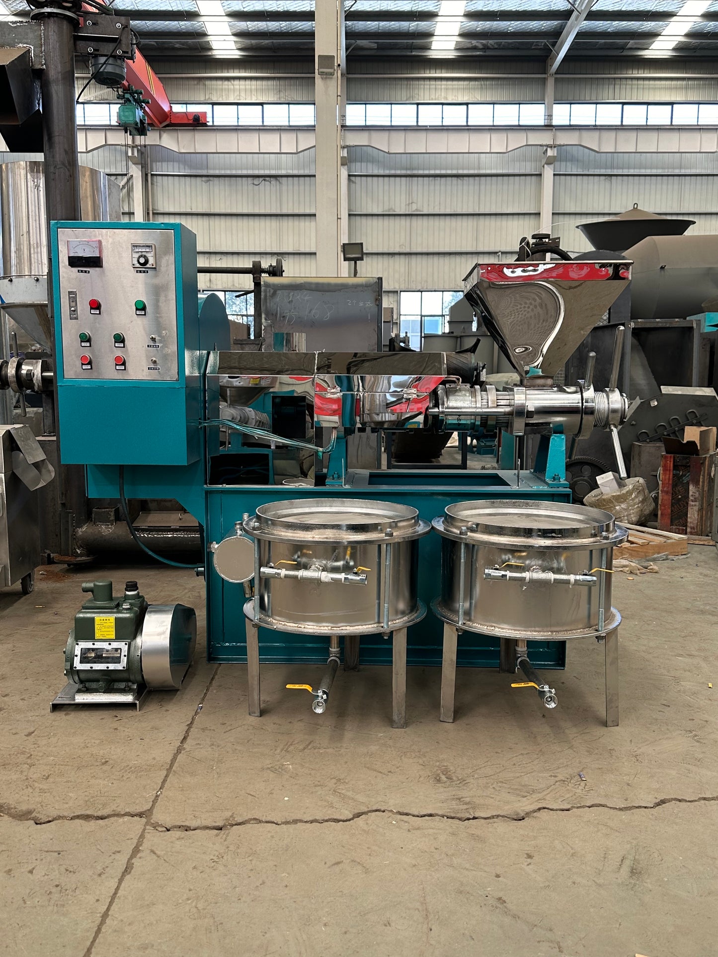 Hydraulic Screw Oil Press Machine | Cold & Hot Oil Extraction for Avocado, Coconut, Olive & More